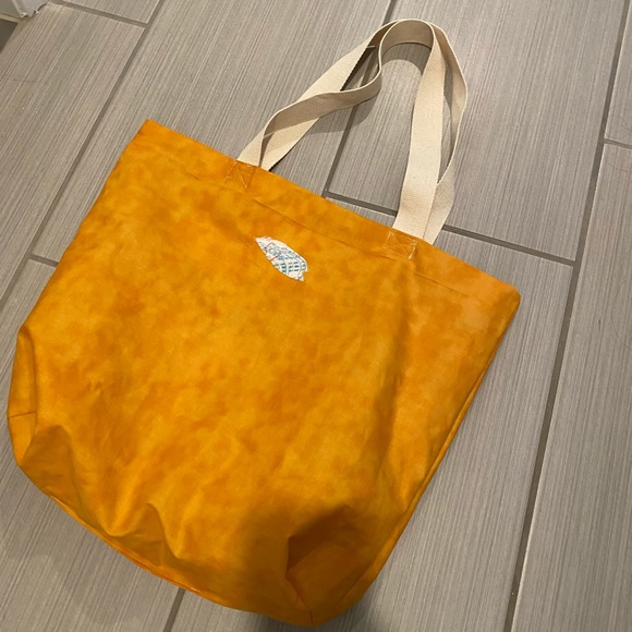 Reversible Oversized Tote Bag - Picture 10 of 13